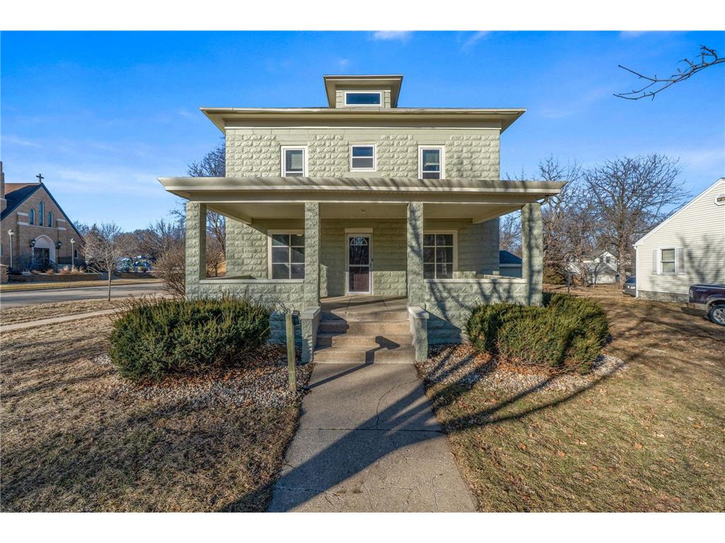 201 E Adams Avenue Luverne MN 56156 7022585 image1