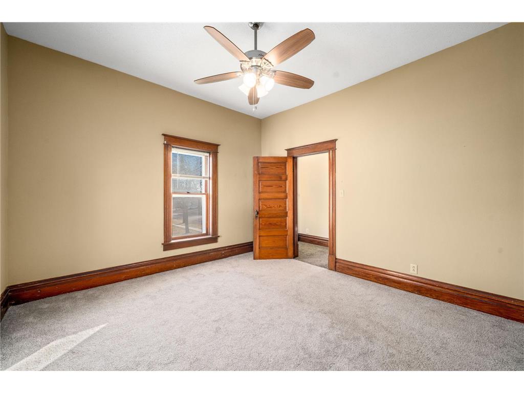 201 E Adams Avenue Luverne MN 56156 7022585 image21
