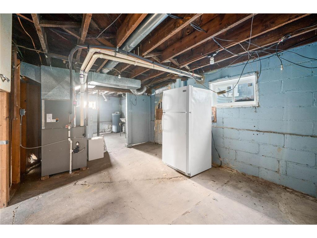 201 E Adams Avenue Luverne MN 56156 7022585 image25
