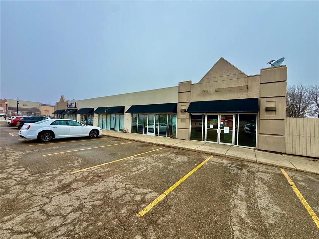 201 E College Drive #D Marshall MN 56258 7018388 image1