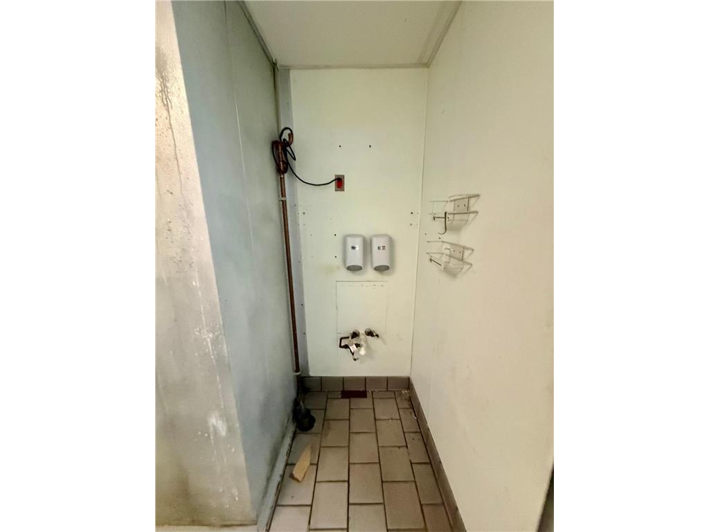201 E College Drive #D Marshall MN 56258 7018388 image17
