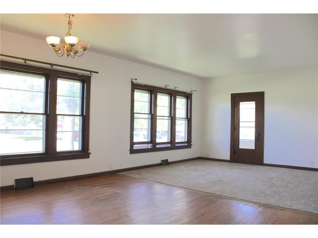 201 Emerson Avenue NE Renville MN 56284 6794104 image10