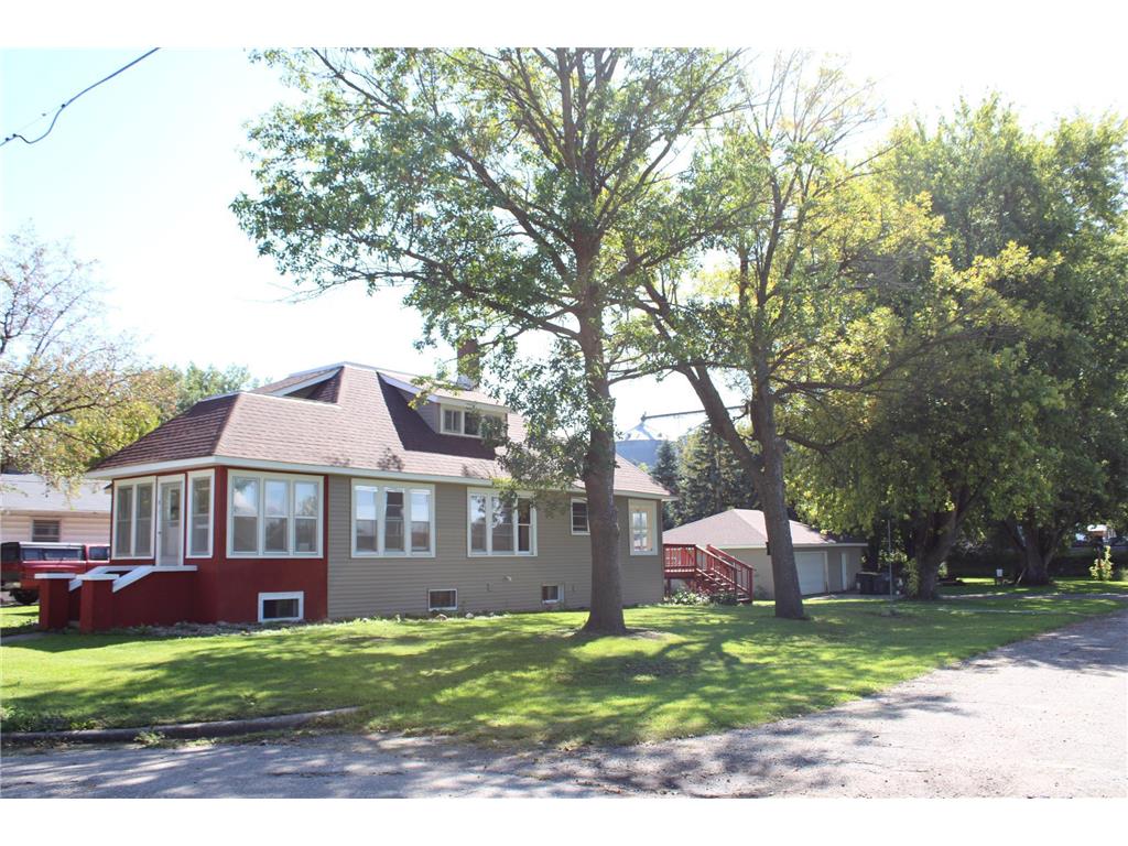 201 Emerson Avenue NE Renville MN 56284 6794104 image3