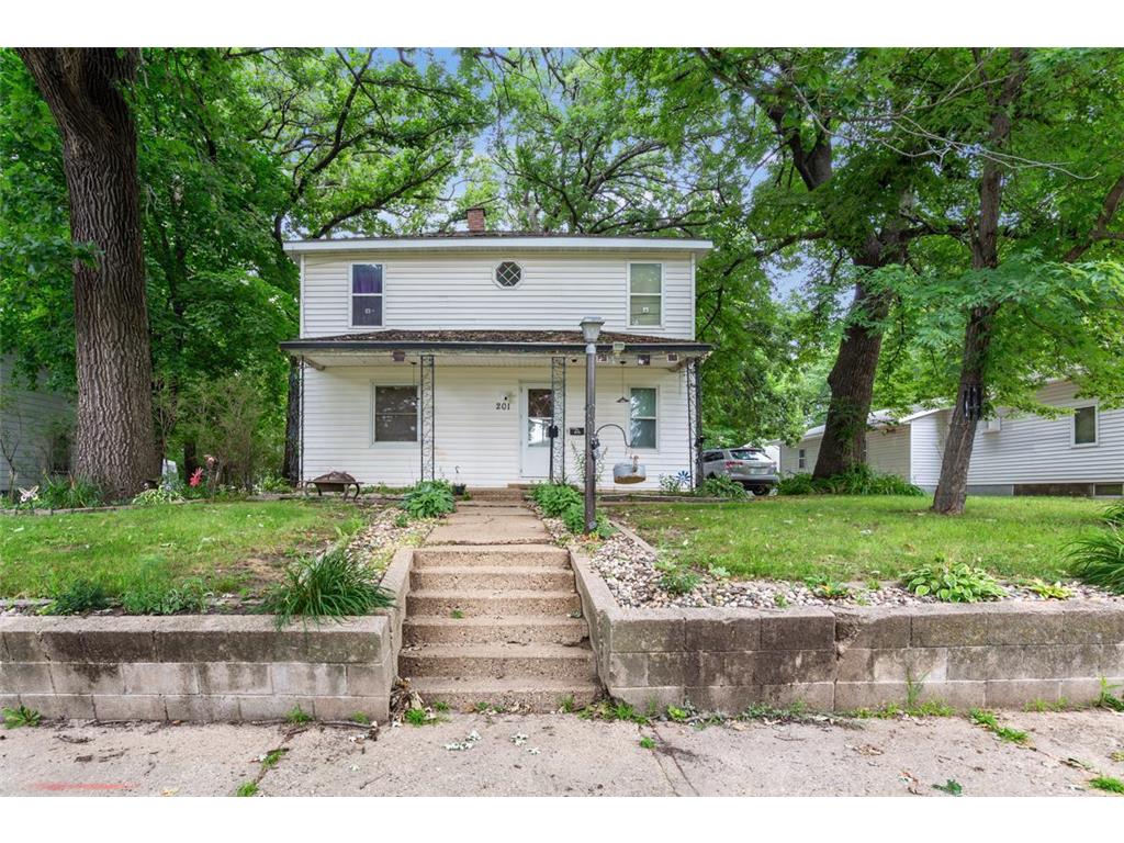 201 Emily Street Jackson MN 56143 6562098 image1