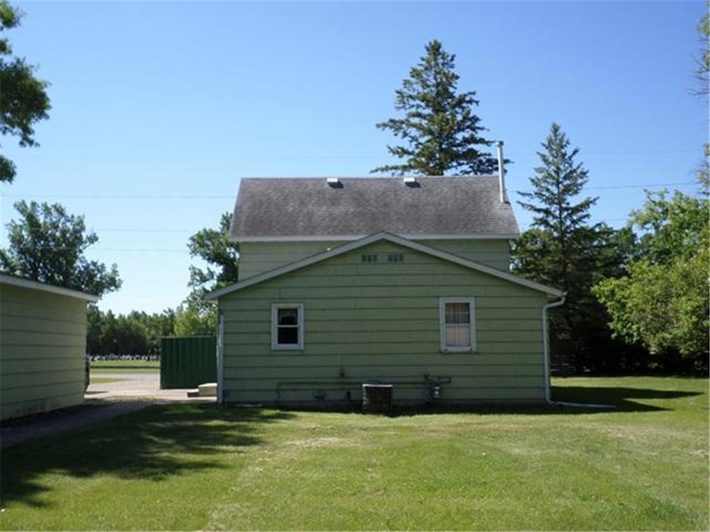 201 Greenwood Street E Thief River Falls MN 56701 - Red Lake River 7091900 image3