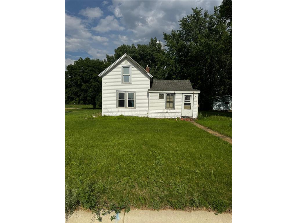 201 Harrison Avenue Sacred Heart MN 56285 6739024 image1