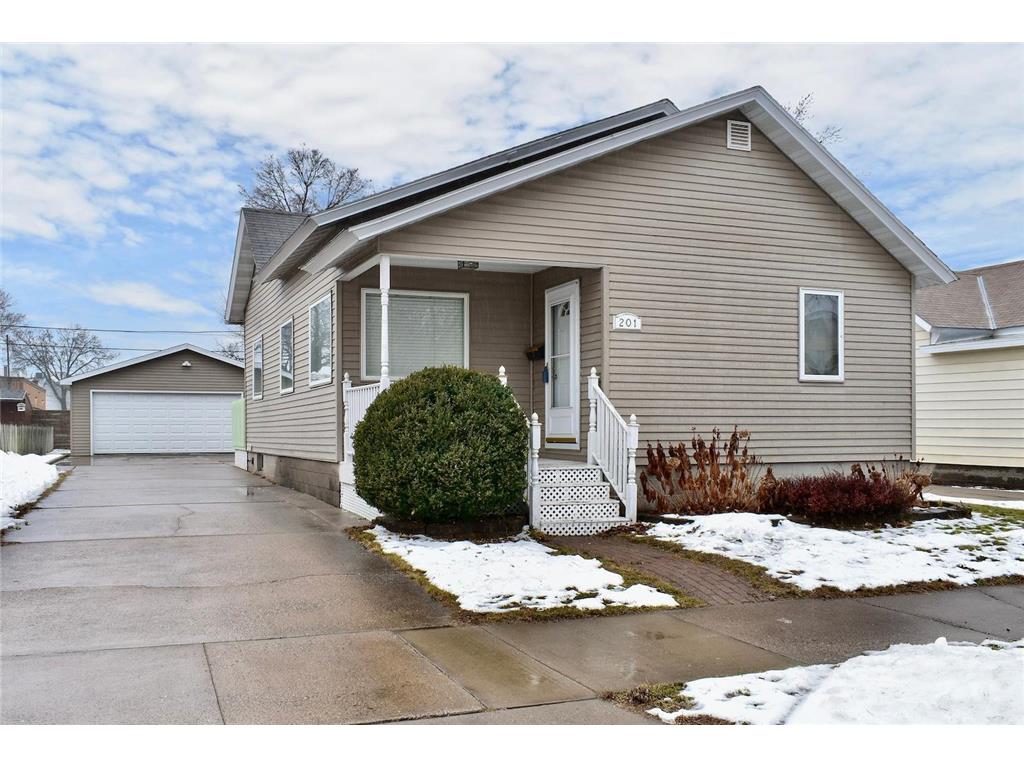 201 Harvester Avenue Winona MN 55987 6642765 image1