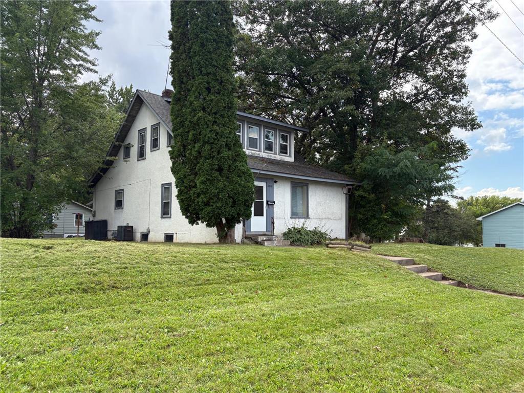 201 Howe Avenue Mora MN 55051 6793149 image1