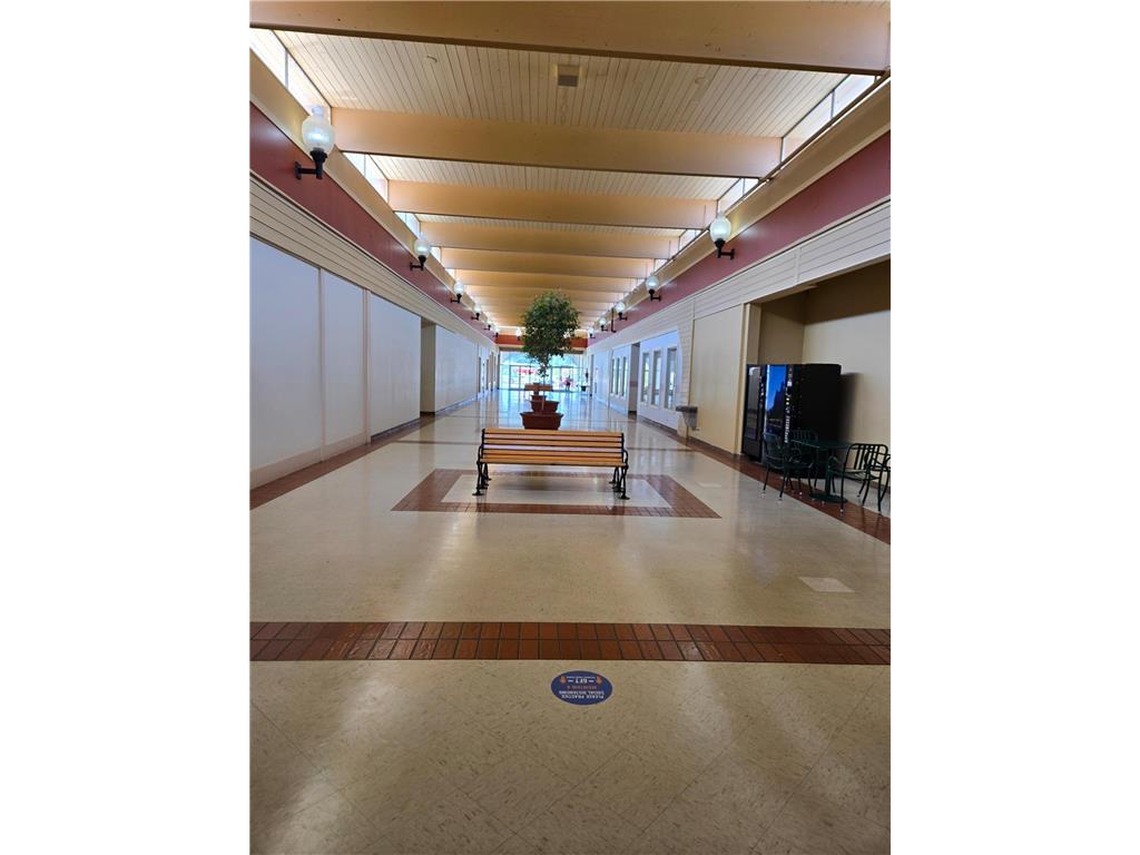 201 Lyndale Avenue S Faribault MN 55021 6528733 image4