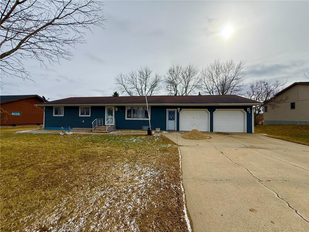 201 Main Avenue Chandler MN 56122 7024330 image1