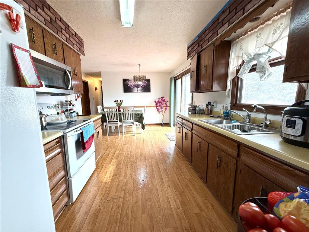 201 Main Avenue Chandler MN 56122 7024330 image8