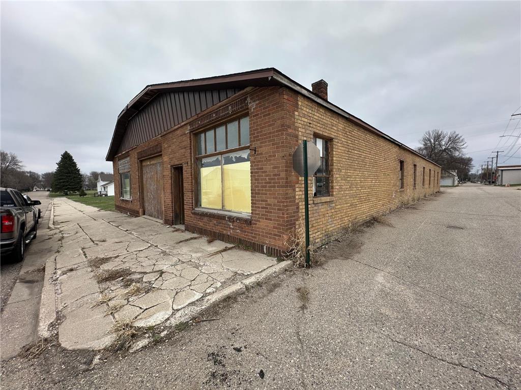 201 N 11th Street Kerkhoven MN 56252 6727352 image2