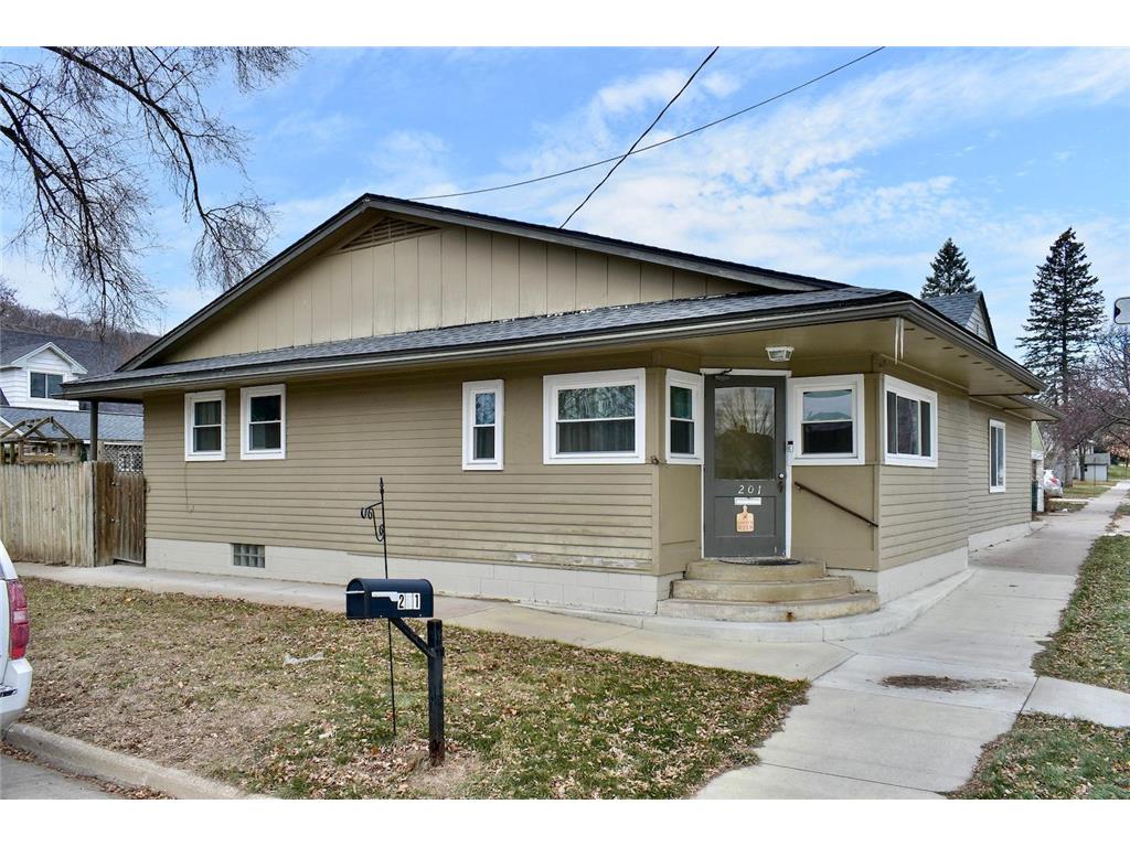 201 N Elm Street La Crescent MN 55947 6643678 image1
