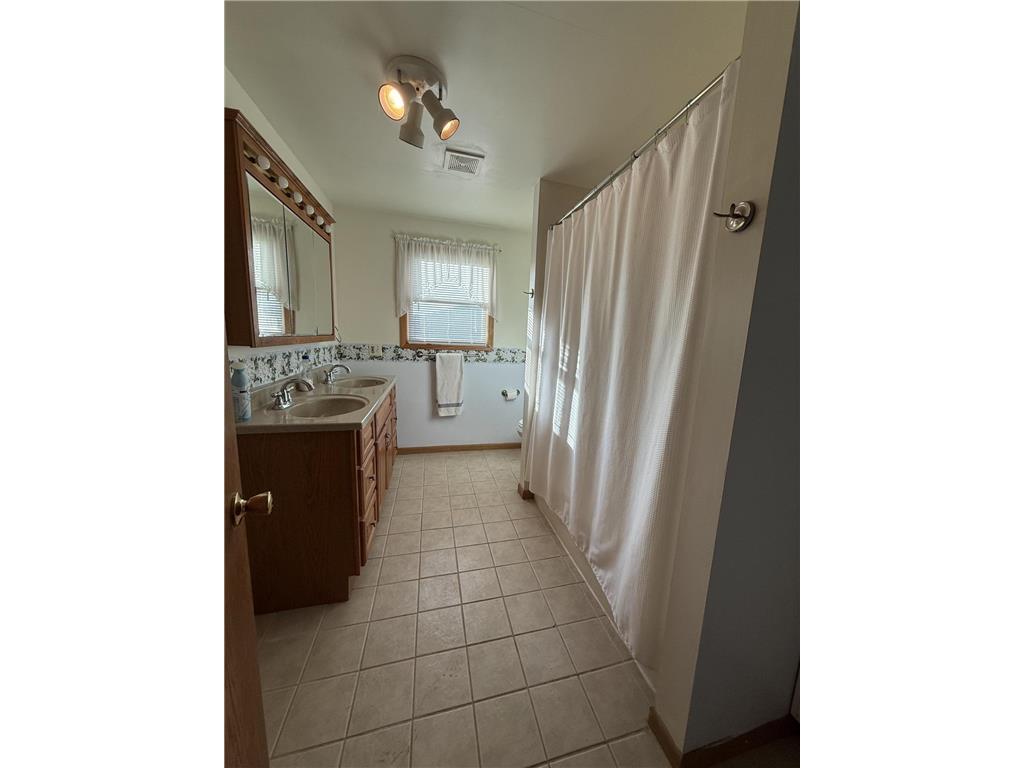201 N Front Street Okabena MN 56161 7022891 image16