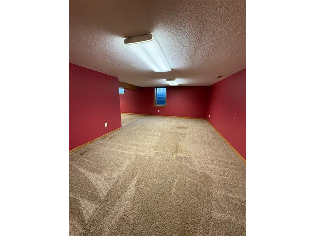 201 N Front Street Okabena MN 56161 7022891 image17
