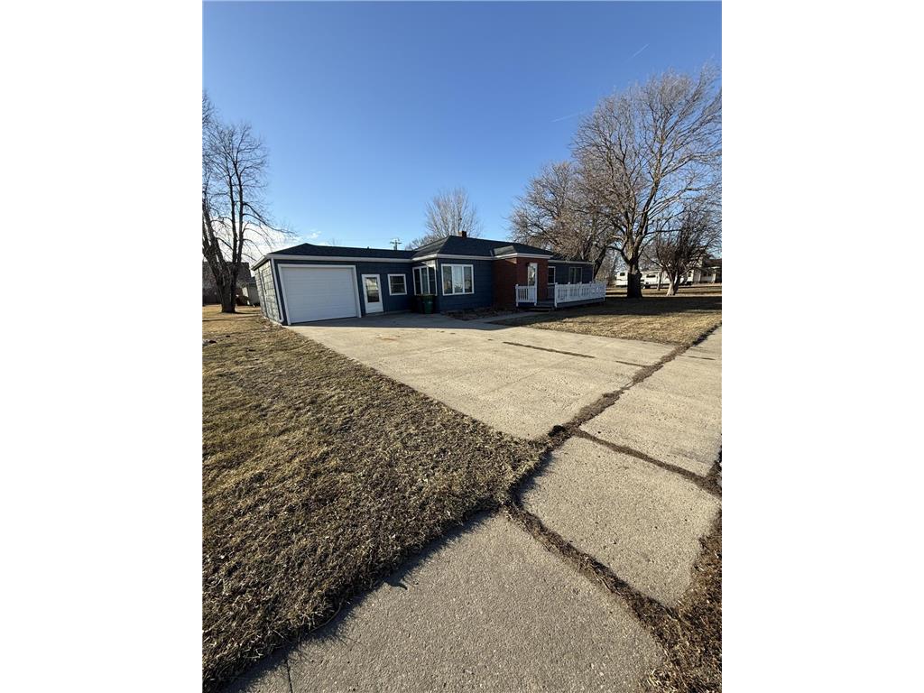201 N Front Street Okabena MN 56161 7022891 image2