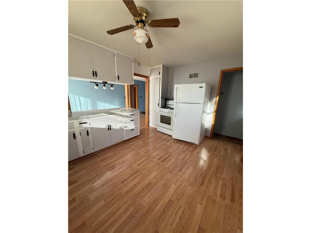 201 N Front Street Okabena MN 56161 7022891 image6