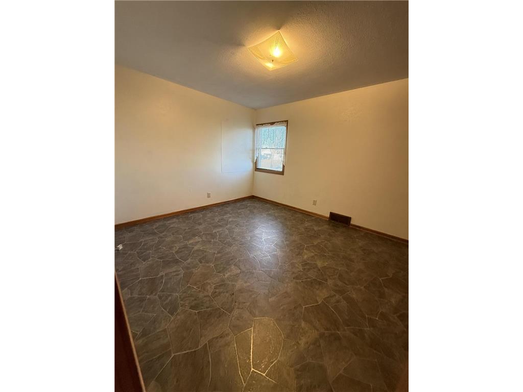 201 N Front Street Okabena MN 56161 7022891 image9