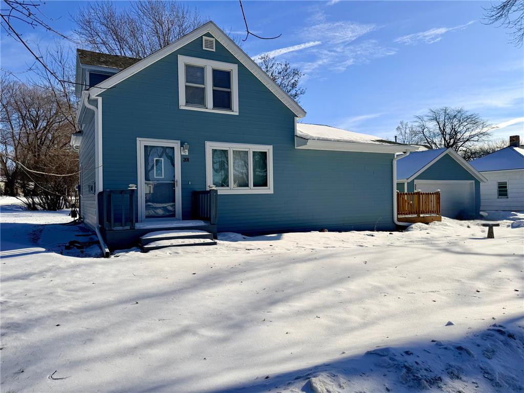 201 Nobles Street Worthington MN 56187 6826296 image1