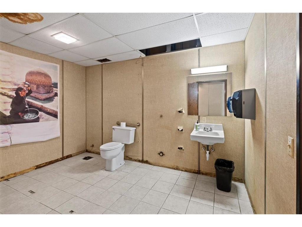 201 Ohio Street Saint Paul MN 55107 7005755 image22