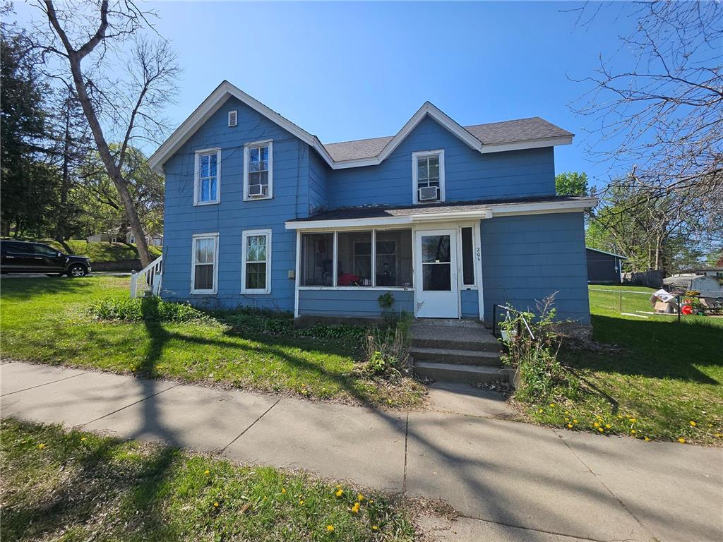 201 Park Street W Cannon Falls MN 55009 6721669 image1