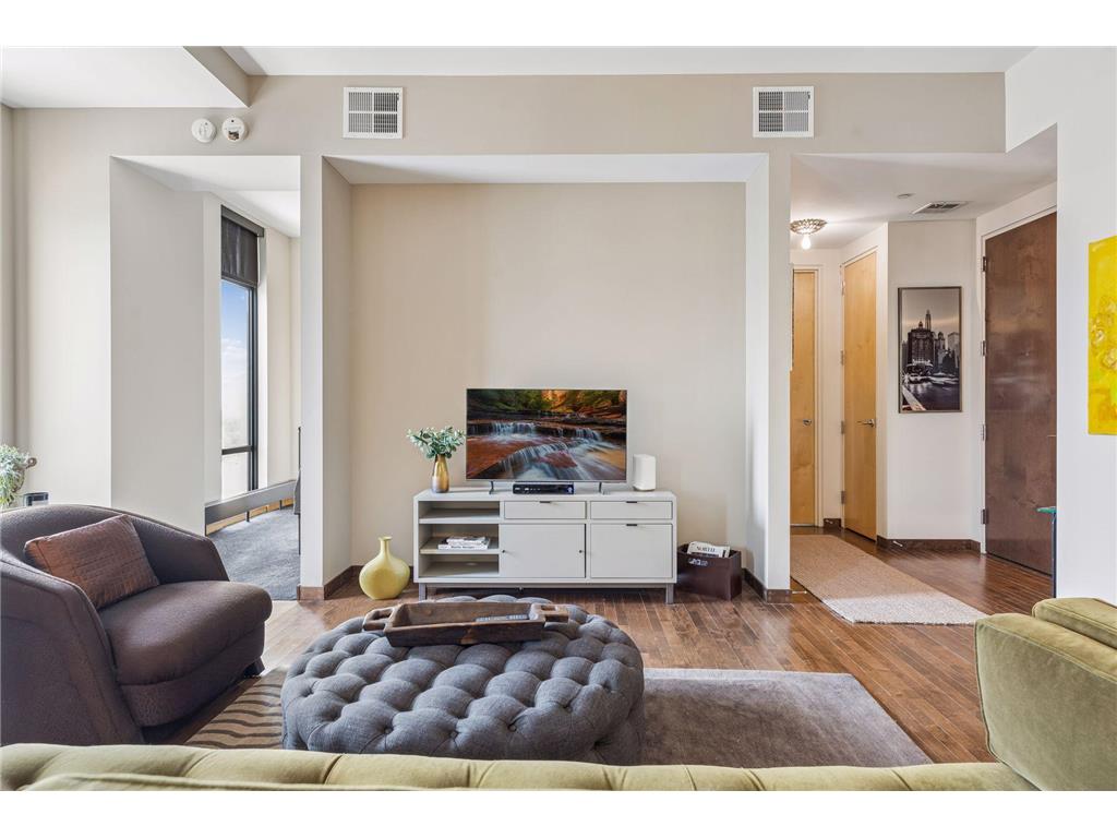 201 S 11th Street #1740 Minneapolis MN 55403 7052901 image11