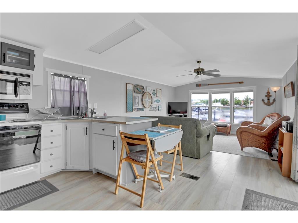 201 S Franklin Street #39 Lake City MN 55041 - PEPIN 7089707 image9