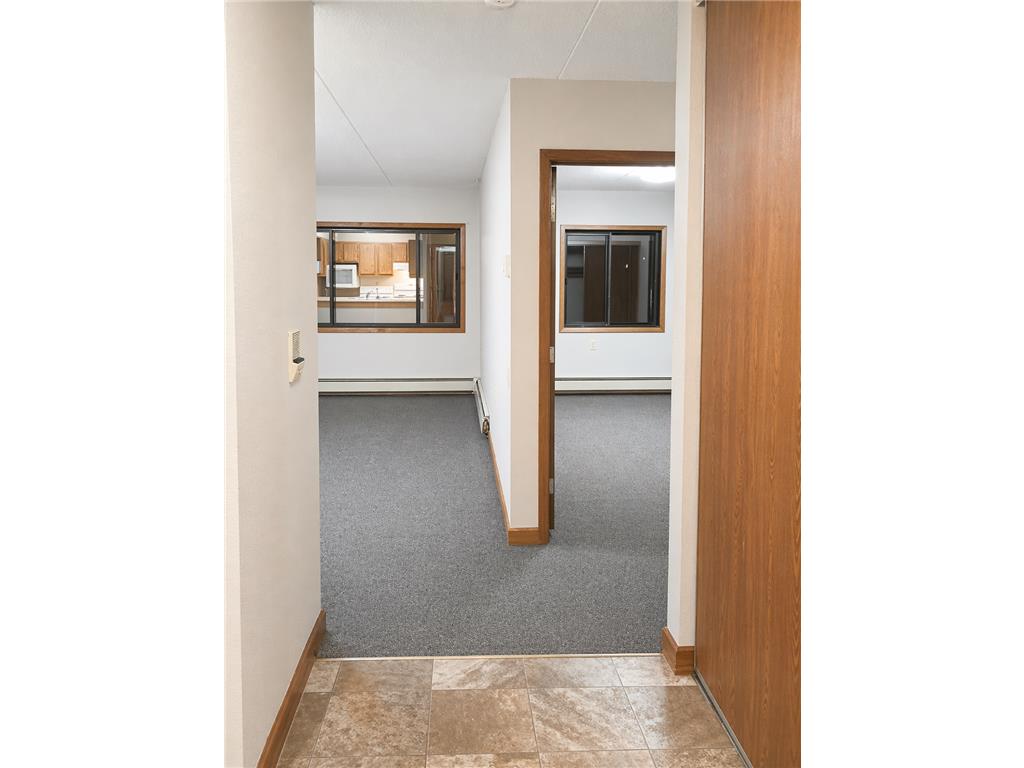 201 S Minnesota Street #G2 Redwood Falls MN 56283 7057615 image4