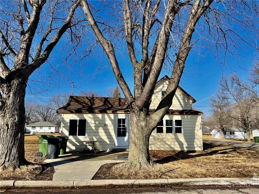 201 S Walnut Street Ellsworth MN 56129 6458868 image1