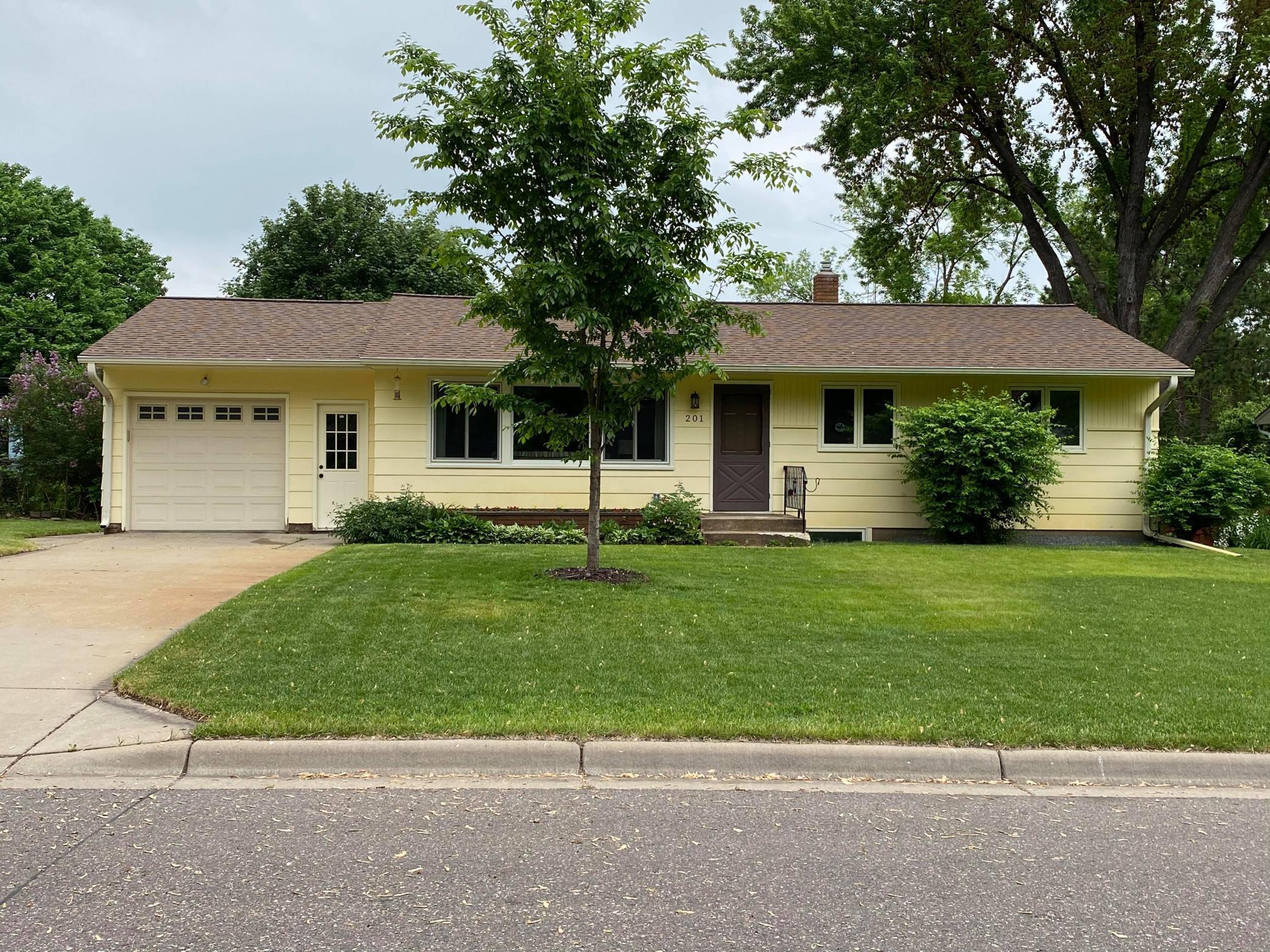 201 Summer Avenue, Maplewood, MN 55117 MLS 5766843 Edina Realty