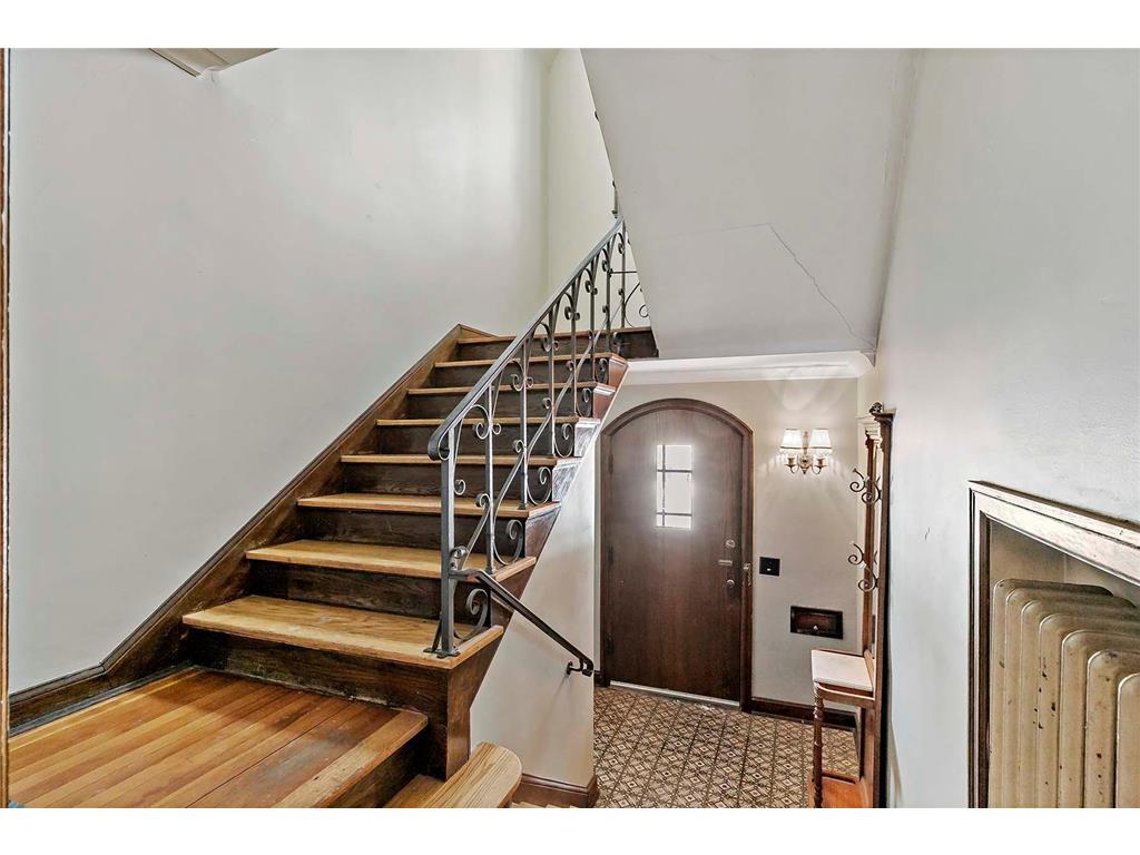 201 W Minnehaha Parkway Minneapolis MN 55419 7005040 image2