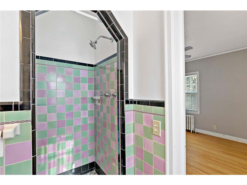 201 W Minnehaha Parkway Minneapolis MN 55419 7005040 image8