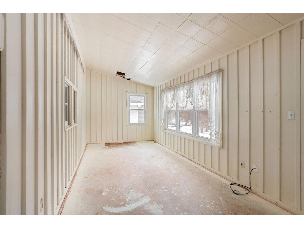 2010 11th Avenue NE Austin MN 55912 6822282 image13