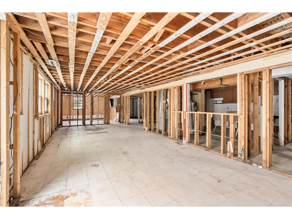 2010 11th Avenue NE Austin MN 55912 6822282 image23