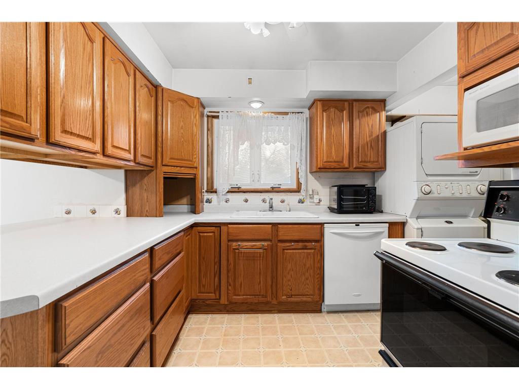 2010 11th Avenue NE Austin MN 55912 6822282 image4