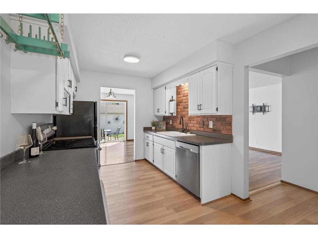 2010 Arkwright Street Maplewood MN 55117 7037831 image15