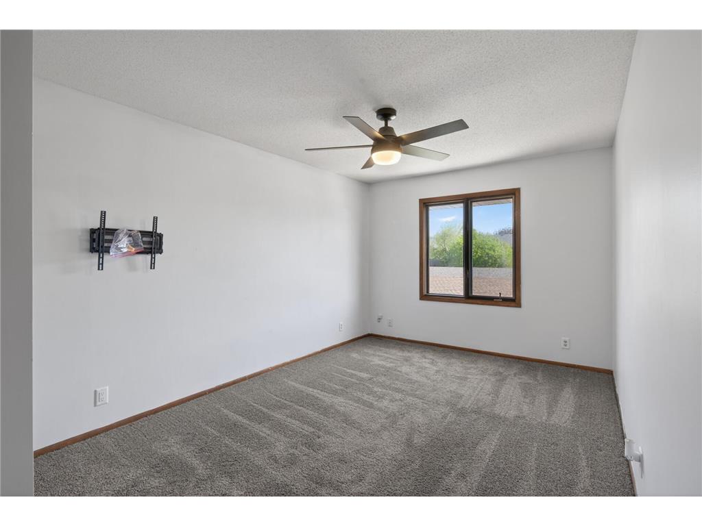 2010 Arkwright Street Maplewood MN 55117 7037831 image18
