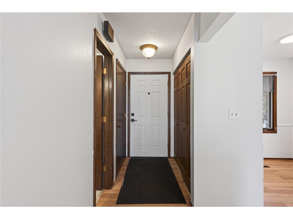 2010 Arkwright Street Maplewood MN 55117 7037831 image4