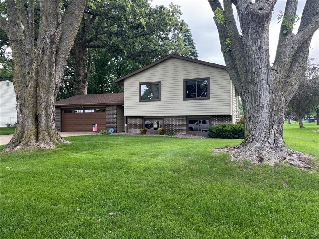 2010 Highland Avenue Albert Lea MN 56007 6741860 image1