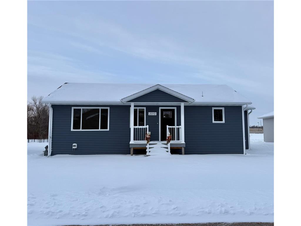 2010 Nelson Drive Thief River Falls MN 56701 6750742 image1