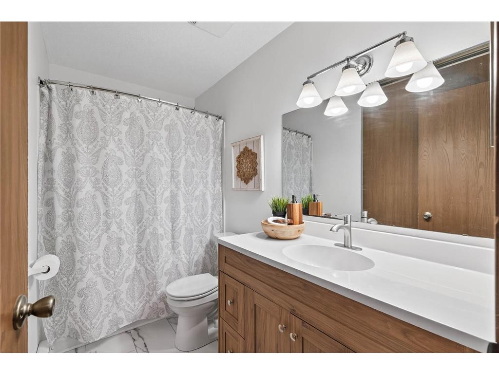 2010 Ridge Drive #13 Saint Louis Park MN 55416 7061096 image20