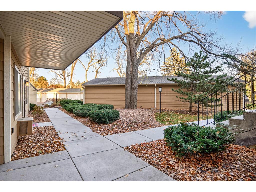 2010 Ridge Drive #13 Saint Louis Park MN 55416 7061096 image33