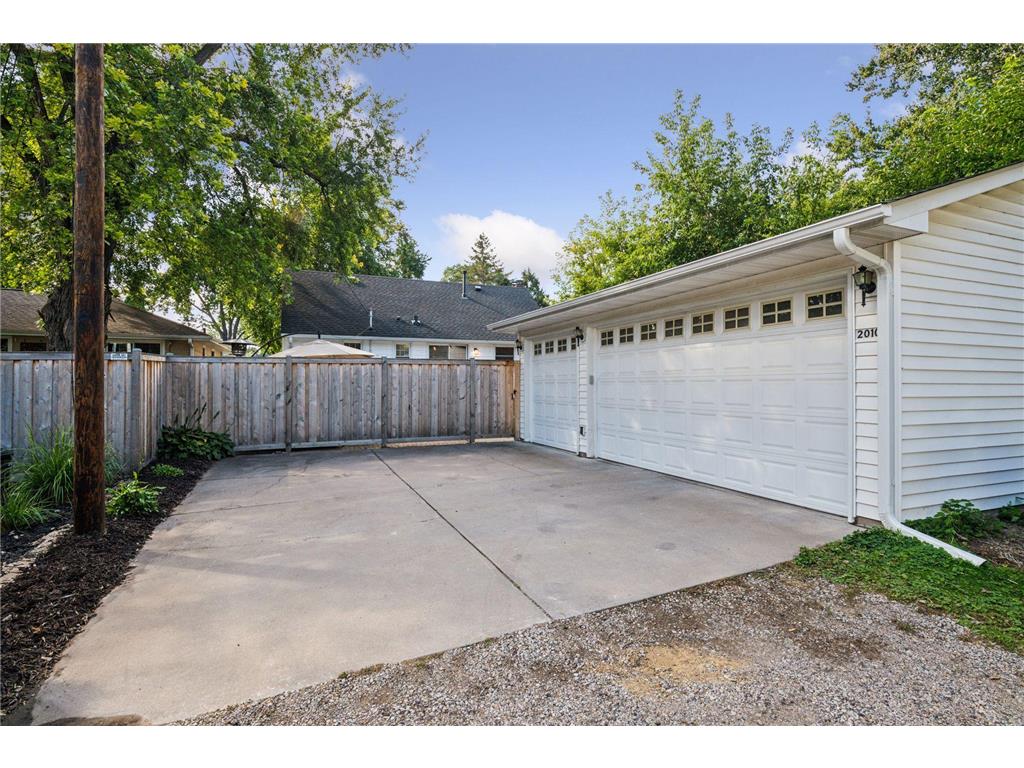 2010 W 54th Street Minneapolis MN 55419 7086094 image39