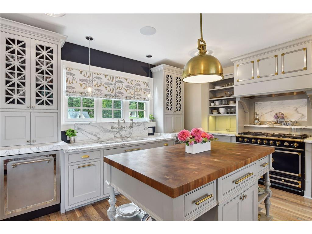 20100 Lakeview Avenue Deephaven MN 55331 - Lake Minnetonka 7064876 image13