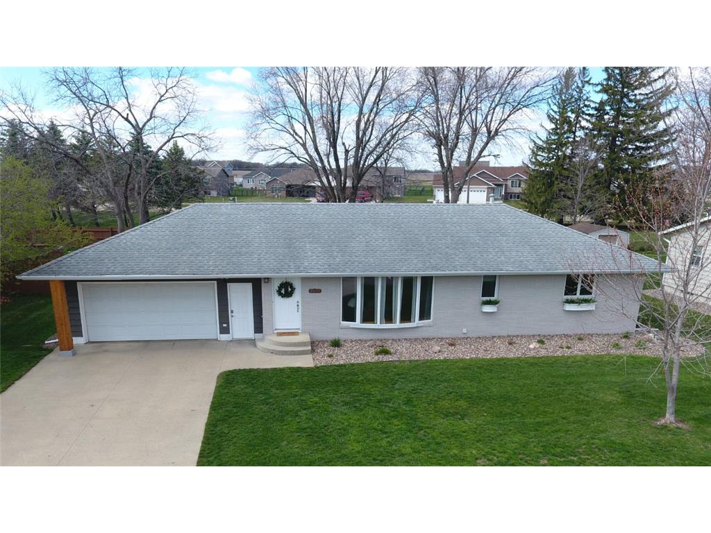 2011 11th Avenue NE Austin MN 55912 6523112 image1