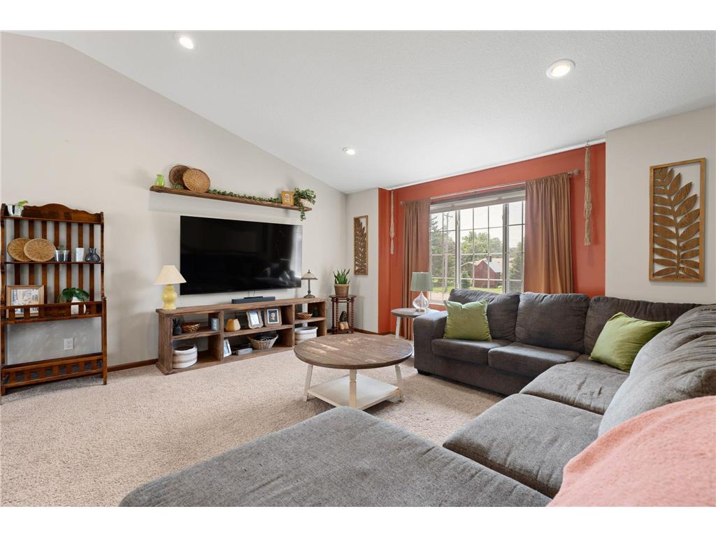 2011 12th Avenue NE Austin MN 55912 7104358 image14