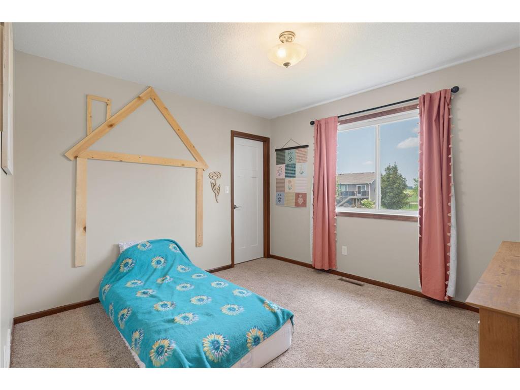 2011 12th Avenue NE Austin MN 55912 7104358 image28