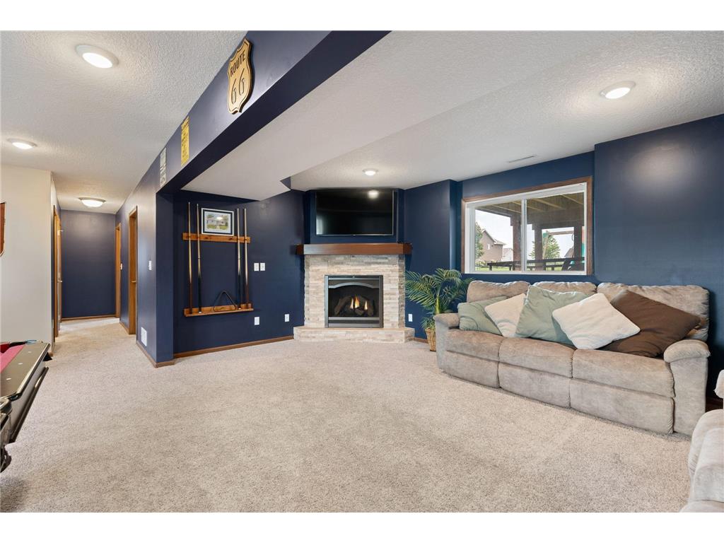 2011 12th Avenue NE Austin MN 55912 7104358 image36