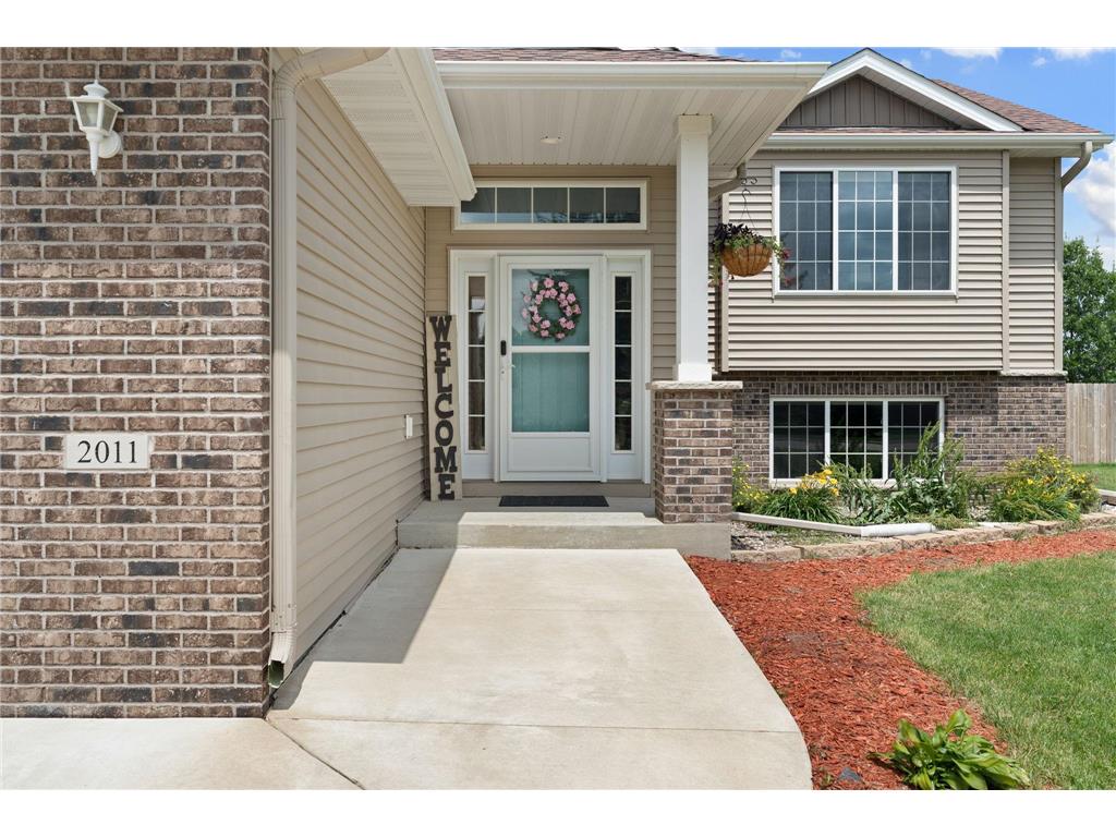 2011 12th Avenue NE Austin MN 55912 7104358 image4