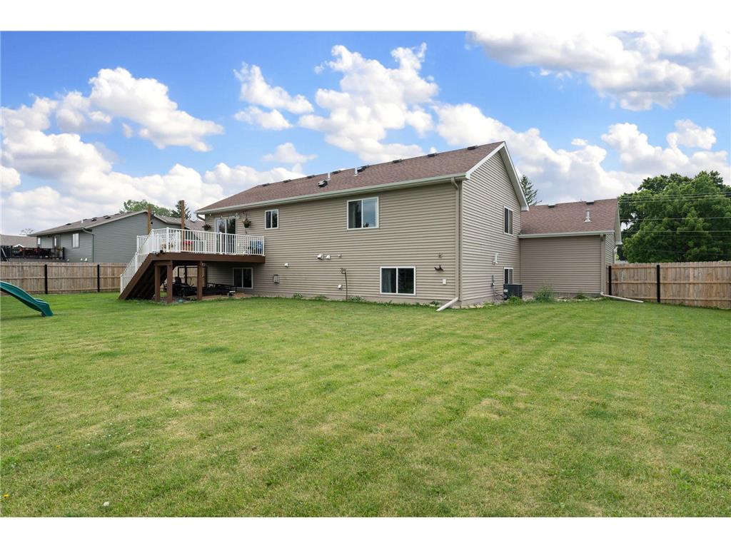 2011 12th Avenue NE Austin MN 55912 7104358 image9